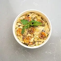 Shrimp Alfredo Fettuccine Pasta