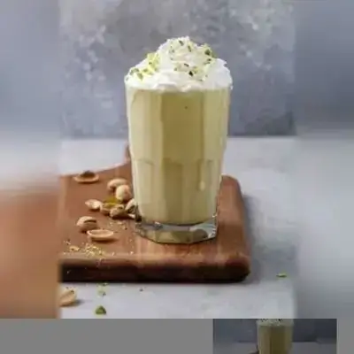 ميلشك فستق