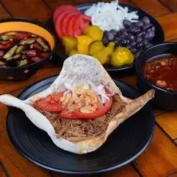 Meat Qozi Sandwich