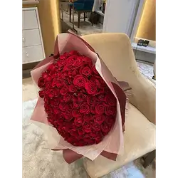Bouquet Of Red Flowers With Accessories And Wrapping, 140 Flowers