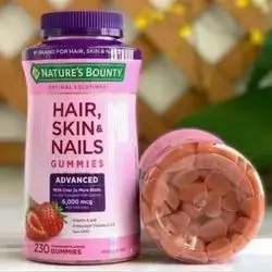 Hair,skin,nalils gummies  (natures bount)80gummies