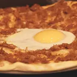 Lahmacun With Egg