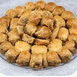 Mixed Walnut Baklava Platter - 1 Kg