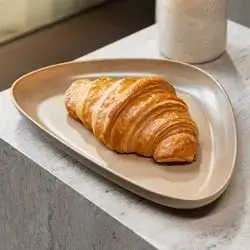 کرۆسانتی کلاسیکی بە زبدە