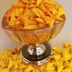 small hat chips