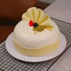 White Chocolate Cake