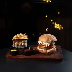 The Classic Burger