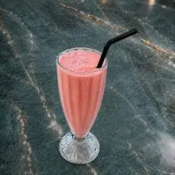 Banana strawberry smoothie