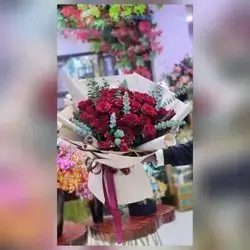 Large Imported Red Rose Bouquet – 119 Flowers