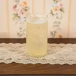 Nana’s Homemade Lemonade