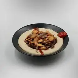 Hummus with Tahini and Meat