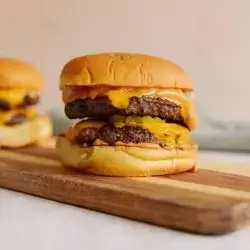 Double Cheese Burger (200g Meat)