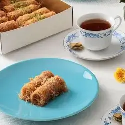 Burma Sha'ria With Walnuts