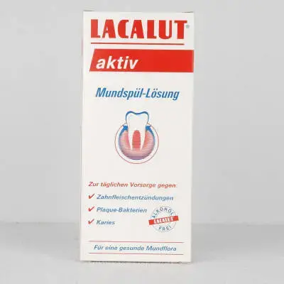 LACALUT® active mouthwash solution