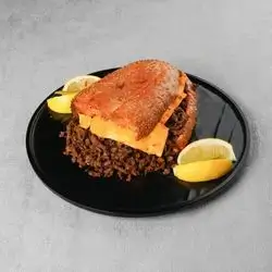 Beef Tantuni With Cheese French Bun