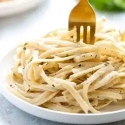 Spaghetti With White Sauce
