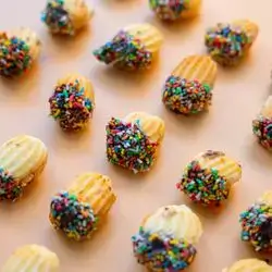 Saap Petit Four