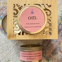 Om Candle 