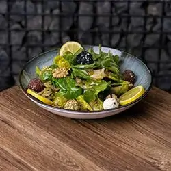 Cheese & Walnut Salad