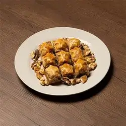 پاقڵاوەی عێراقی بە گوێز