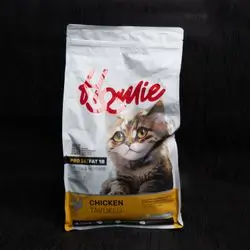 Homie-Kitten & Mother-Chicken