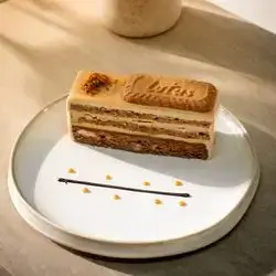 کێکی ئیمپریال لۆتوس