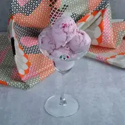 Scoop Ice Cream With Razzberry Flavor