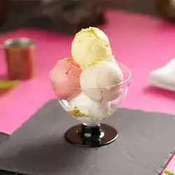 2X Scoops Ice Cream