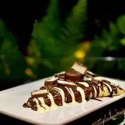 Bounty Crepe