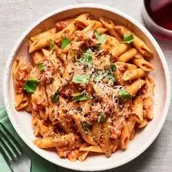 Syrian Sauce And Mushrooms Pasta
