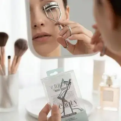 Y BEAUTY (Makeup Tools) Eyelash Curler – 1 Piece.