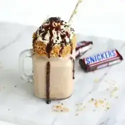 Snickers Milkshake