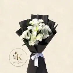 Flat Lily Bouquet