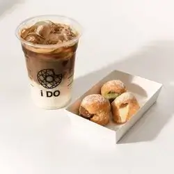 Iced Latte + Bomboloni