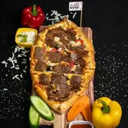 Italian Meat Gas Pide