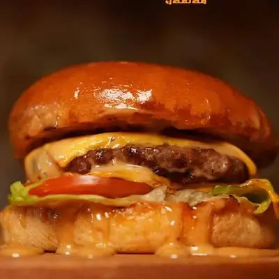 Cheese Burger With Fries