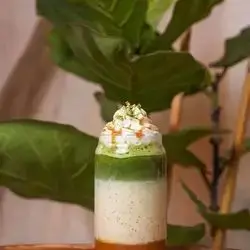 Iced Caramel Matcha