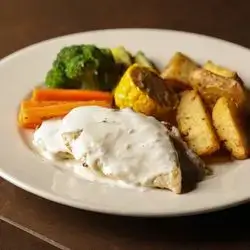 Grilled Chicken Breast With Creamy Lemon Sauce
