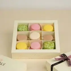 Smal Macarons Box