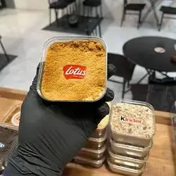 Lotus Cake