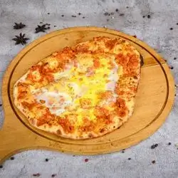 Lahmacun With Egg