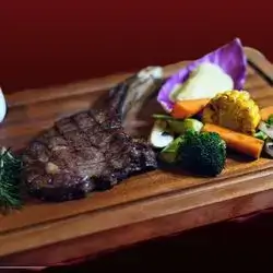 American Tomahawk Steak