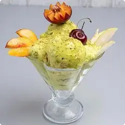 Pistachio Ice Cream (4 Scoops)