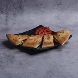 Chicken Manaqish With Cheese