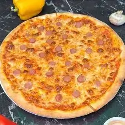 Family Sausage Pizza
