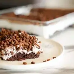 Chocopop Cake