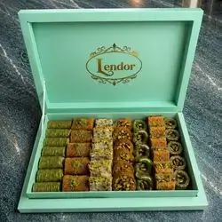 Pistachio Mixed Baklava Gift - 1kg