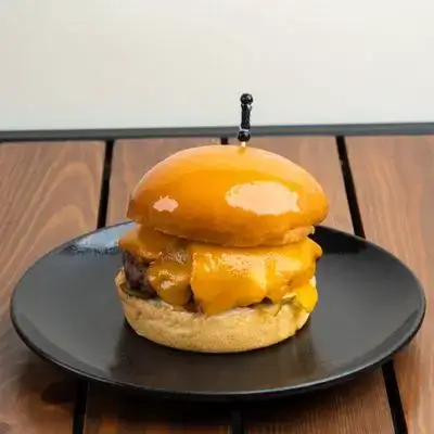 Caramelized Bacon Burger