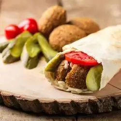 Falafel Shawarma With Syrian Bread