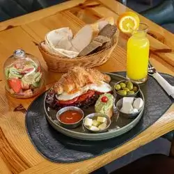 French Breakfast